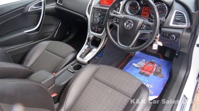 2013 Vauxhall Astra GTC смотреть онлайн