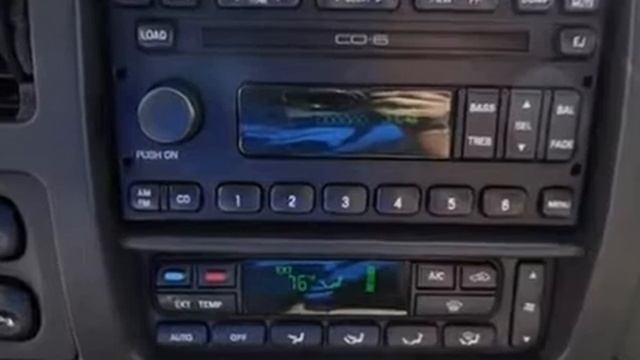 2005 Ford Excursion Eddie Bauer 6.8L смотреть онлайн