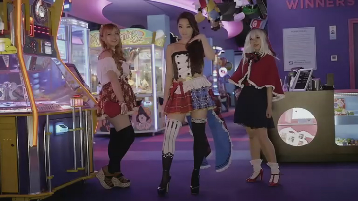 Nils van Zandt & Nicci - Up and Down (Official Video) 2016 смотреть онлайн