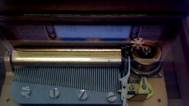 Vintage Reuge Music Box - Lara's Theme & Edelweiss 4/50 смотреть онлайн