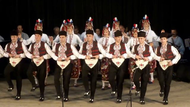 "Танци от Бозвелийско" - Ансамбъл "Филип Кутев" смотреть онлайн