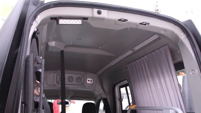 Фонд "Поколение" передал Детской областной больнице 2 машины для транспортировки маломобильных дете смотреть онлайн