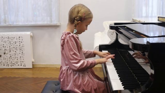 П. И. Чайковский, "Мазурка"; А. Ф. Гедике, Пьеса из цикла "20 легких пьес" смотреть онлайн