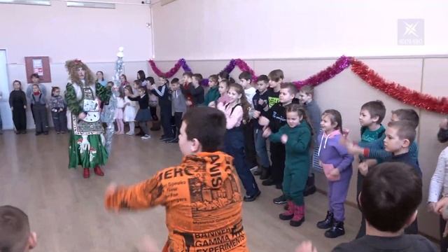 Ученики воскресной школы поздравили с Рождеством жителей Ашитково смотреть онлайн