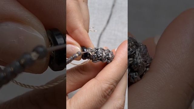 Braccialetto all'uncinetto anallergico con cristalli, facile e veloce./ Crochet bracelet and beads. смотреть онлайн