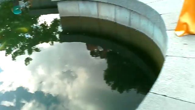 Прикольный фонтан в Алуште смотреть онлайн