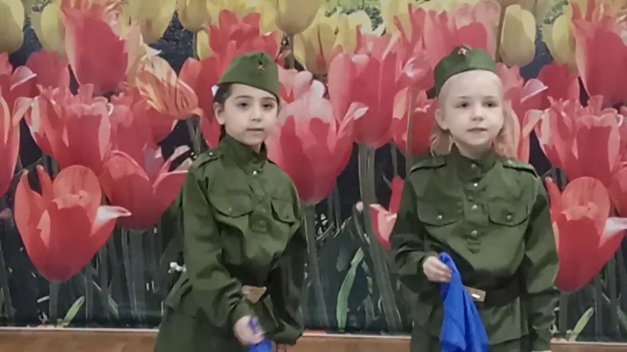 10 Дуэт «Лучики» Синий платочек смотреть онлайн