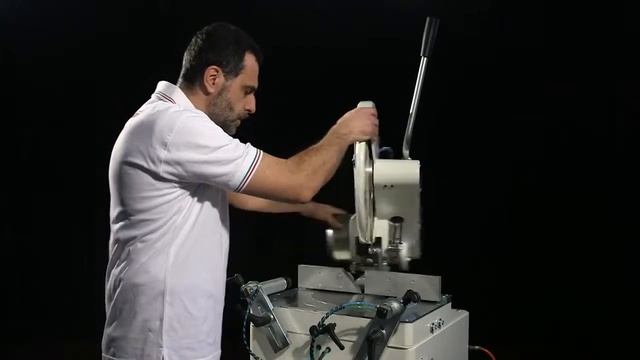 Mademaq : Tronzadora de un cabezal / MOST MN Manual : ABCD Machinery смотреть онлайн
