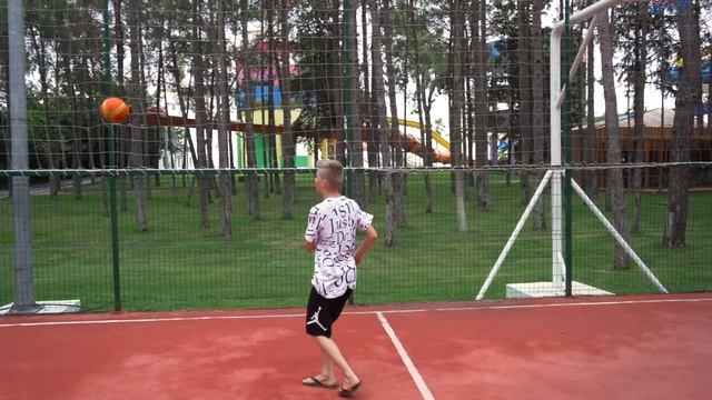 Пинг-Понг или Баскебол??? Как обыграть ПАПУ???Ping Pong or Basketball ??? How to beat DAD ??? смотреть онлайн