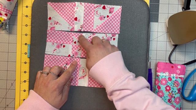 Disappearing pinwheel quilt block tutorial смотреть онлайн