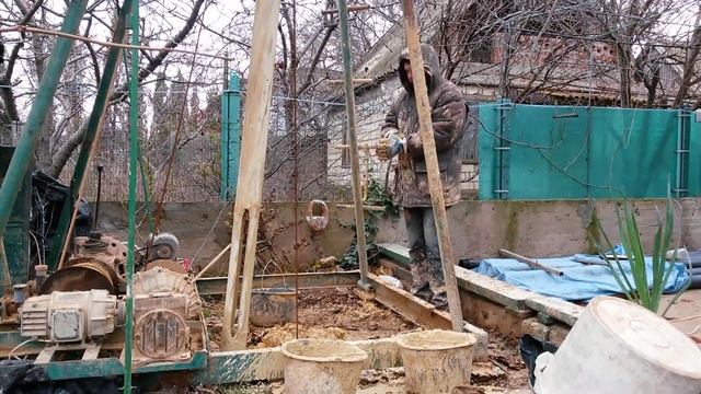 Ударно канатное бурение скважин на воду:подошли к воде,работа желонкой смотреть онлайн