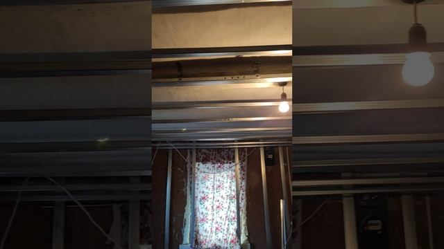 Обрешётка потолка в деревенском доме. Начало.