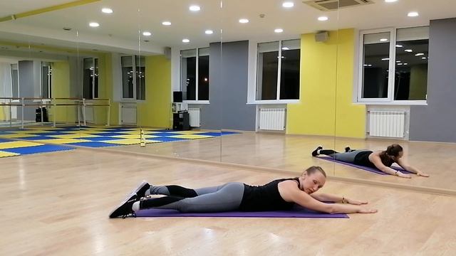Фитнес для начинающих: Урок 1. смотреть онлайн