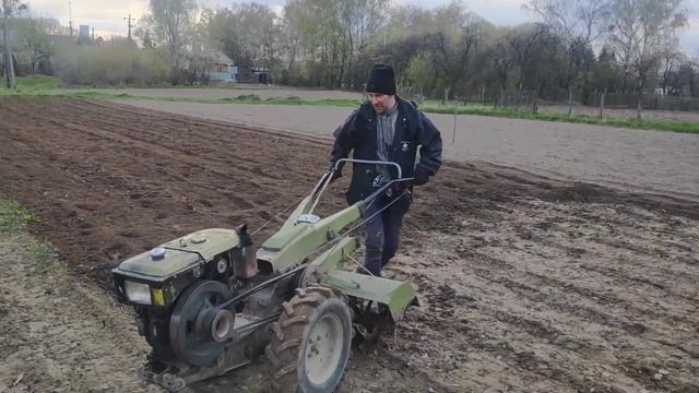 Фрезеровка участка мотоблоком Кентавр 10 л.с смотреть онлайн
