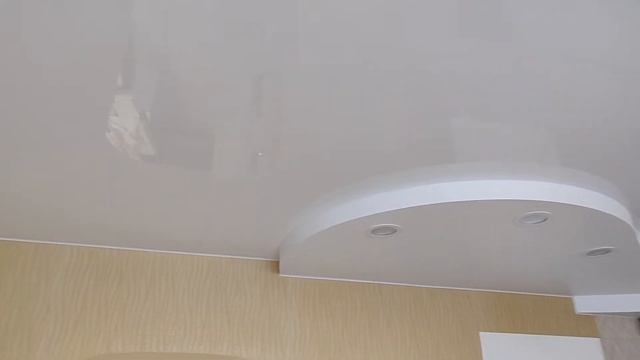 Трехуровневый натяжной потолок от центра натяжных потолков "ВекаДом" смотреть онлайн