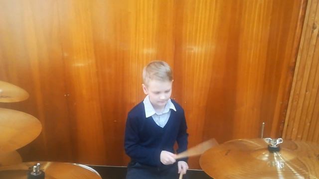 Руки Вверх - Маленькие девочки ( drums cover) #рукивверх #маленькиедевочки #8марта #drums смотреть онлайн