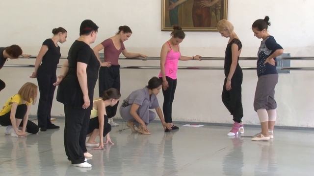 Постановка ног в классическом танце смотреть онлайн