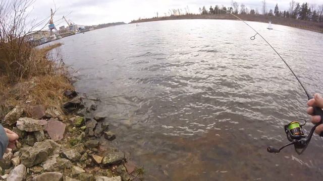 МикроДжиг Окунь на Спиннинг Рыбалка в Ноябре Mukai As 1632