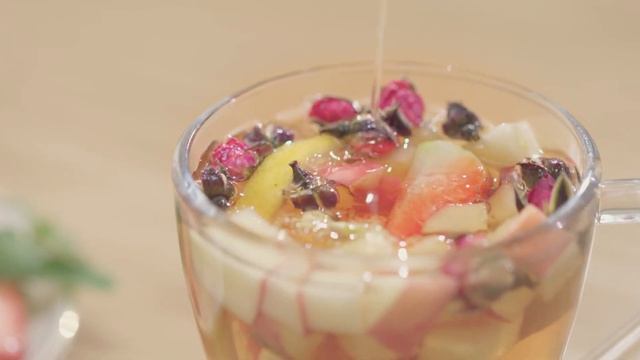 Чайник электрический Qcooker Retro Kettle смотреть онлайн
