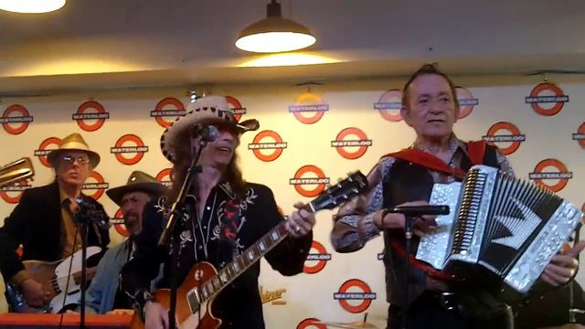 Texas Tornados live at Waterloo Records смотреть онлайн