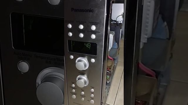 Faulty magnetron (Panasonic NN-C2003S) смотреть онлайн