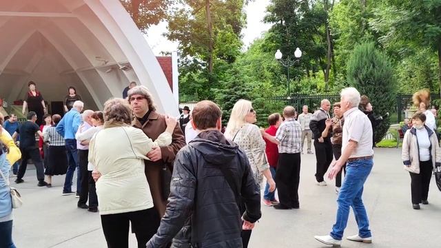Kharkiv Харьков Танцы Парк Горького Мадам Вы мне понравились смотреть онлайн