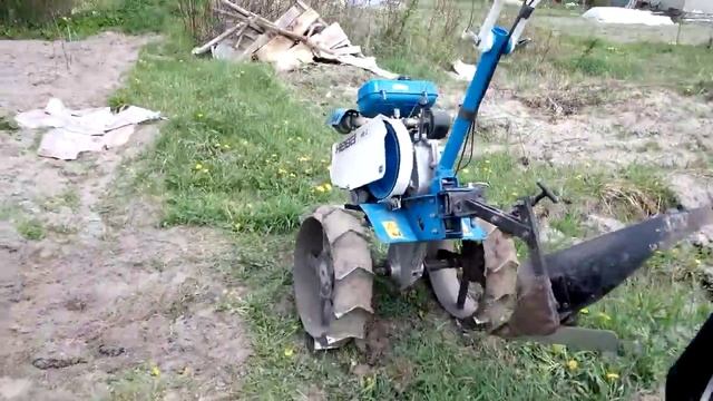 Посадка картофеля, мотоблок нева МБ 2 смотреть онлайн