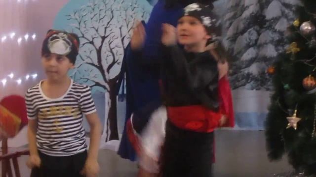 НОВОГОДНИЙ УТРЕННИК.ДЕНИС РАЗБОЙНИК.г.КИСЛОВОДСК. 2016г. смотреть онлайн