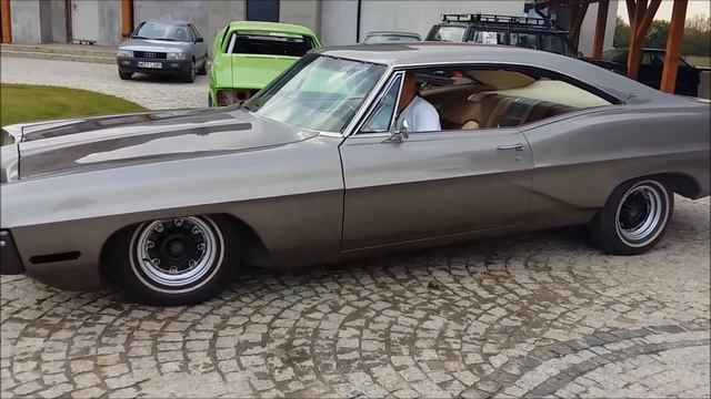 Pontiac Bonneville 67' V8 400+HP смотреть онлайн