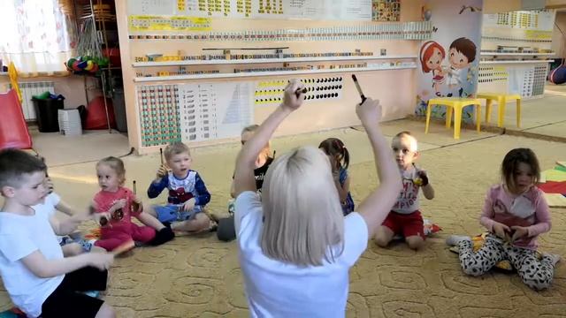 Играем на деревянных ложках (шумовой оркестр) смотреть онлайн