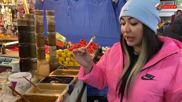 Дагестан !! Огромный базар ! Домашний сыр , Чуду , Курзе ! Копчёный курдюк ! Махачкала !.mp4 смотреть онлайн