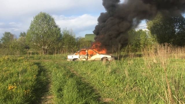 опель горит, смотреть до конца! всё огонь! =) смотреть онлайн