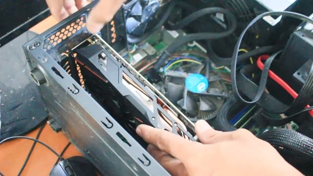 Gigabyte RX580 8Gb - Unboxing & Install смотреть онлайн