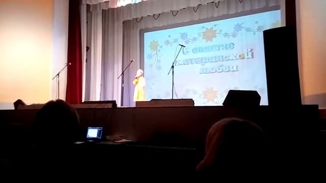 Песня У бабушки Ани в исполнении Надежды Антоновой смотреть онлайн