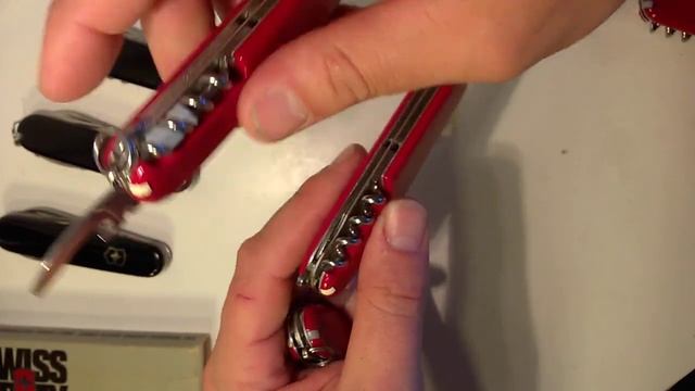 Victorinox Swiss Army Officer's Knives - The Holy Trinity - Spartan, Tinker, Compact смотреть онлайн