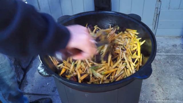 УЗБЕКСКИЙ ПЛОВ. КАЗАН. САМАРКАНДСКИИЙ ПЛОВ. узбекскийплов казан samovarkitchen смотреть онлайн