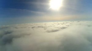 Полёт над облаками/Высота 1100 метров.