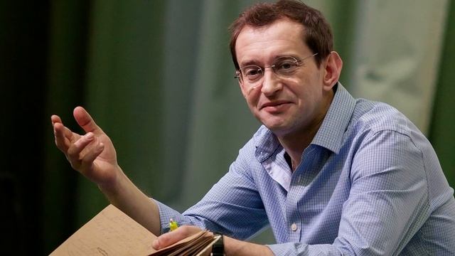 ДО БОЛИ ПОХОЖ НА МАМУ! Константин Хабенский впервые показал 14-летнего сына от умершей жены... смотреть онлайн
