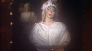 Катя Семенова  - Школьница