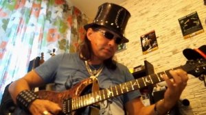 Уроки игры на электрогитаре №12 Dolgin School