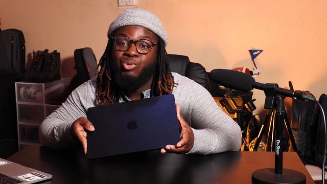 2022 MacBook Air M2 | UNBOXING смотреть онлайн