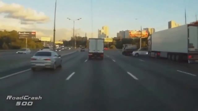 Лихачи (или просто дебилы?) Виртуозы и удача на дорогах смотреть онлайн