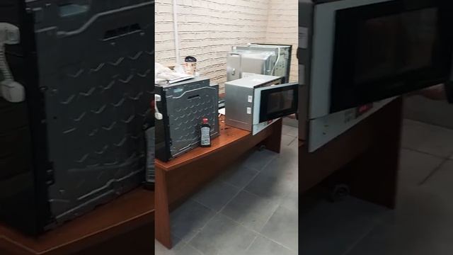 Bosch ремонт микроволновки бош в ремонтном цеху официального сервис центра Дойч Механика HMT85ML23 смотреть онлайн