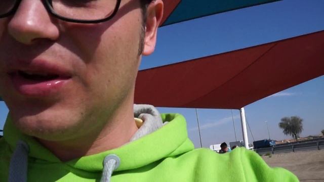 Пробуем Верблюжье молоко на верблюжьей ферме. ОАЭ смотреть онлайн