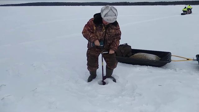 Шуруповёрт + бур самый дешёвый комплект ???. смотреть онлайн