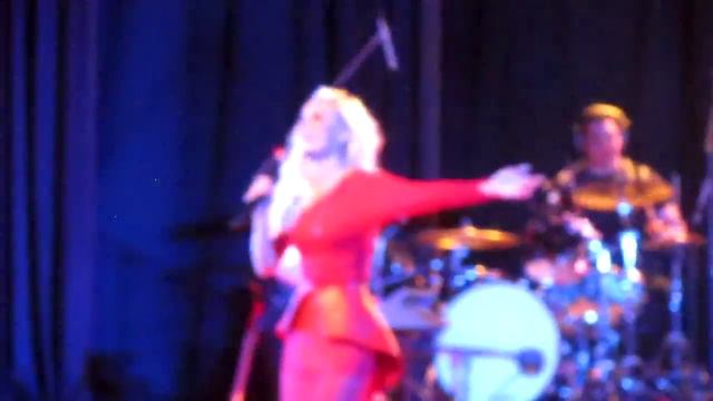 Полина Гагарина - Нет [live] in Yekaterinburg (28.09.13) [13] смотреть онлайн