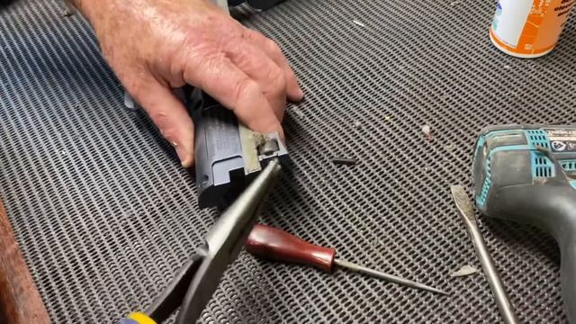 Samsung Jet 90 Vacuum Brush Roller Removal, Clean and Replacement смотреть онлайн