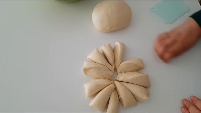 Evde Kolayca Mini Pideler Yaptım. Çok Bereketli ve yumuşacık oldu👍 смотреть онлайн