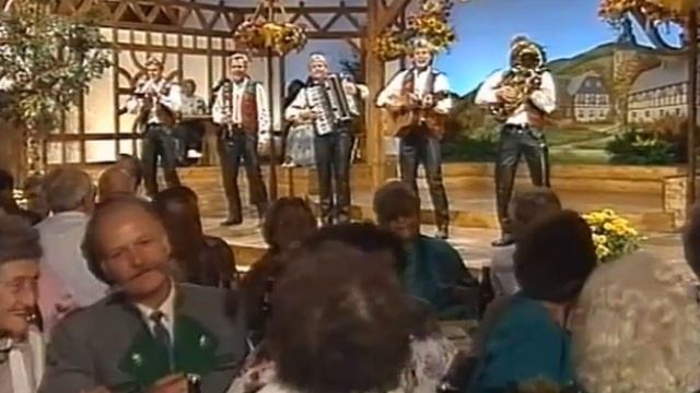 Milser Musikanten - Ruck a bisserl zuaba - 1995 смотреть онлайн