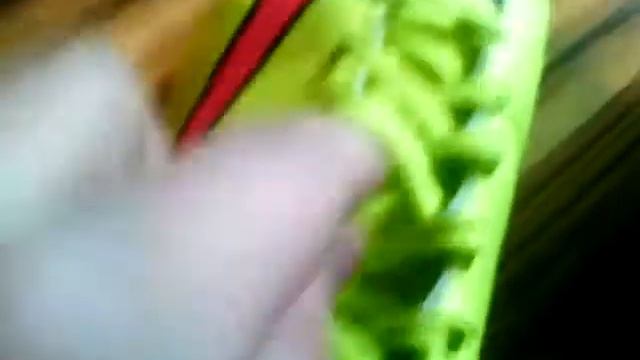 Желтые бутсы mercureal смотреть онлайн